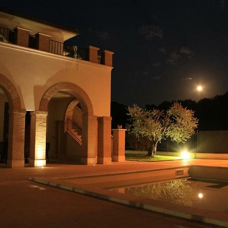 Residence Stella Del Gran Sasso Colledara Экстерьер фото