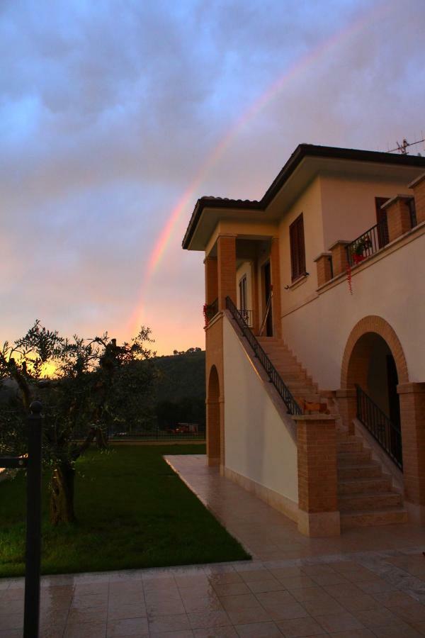 Residence Stella Del Gran Sasso Colledara Экстерьер фото