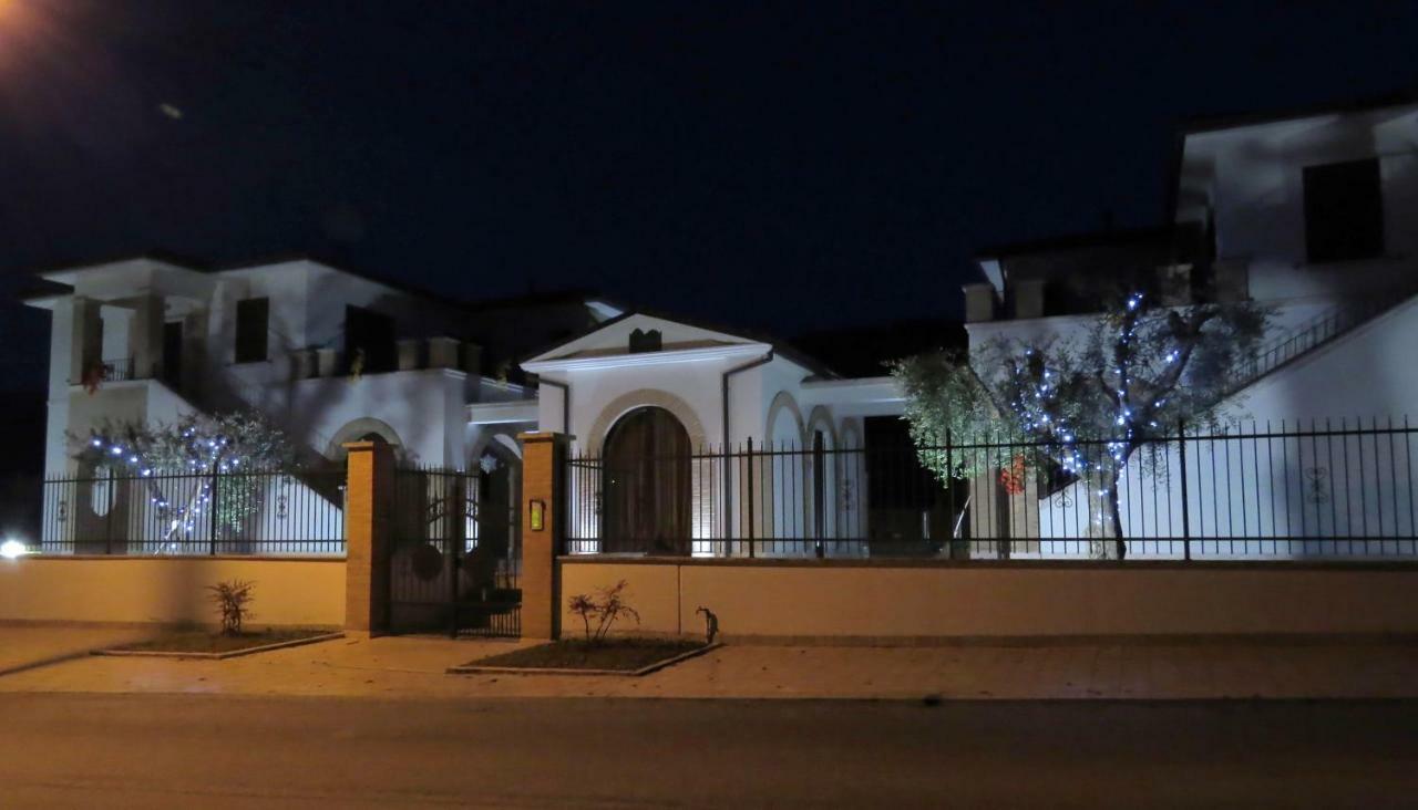 Residence Stella Del Gran Sasso Colledara Экстерьер фото