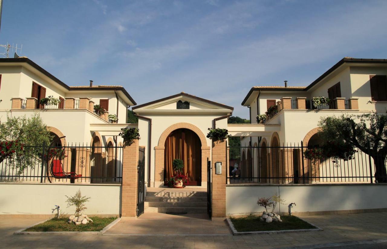 Residence Stella Del Gran Sasso Colledara Экстерьер фото