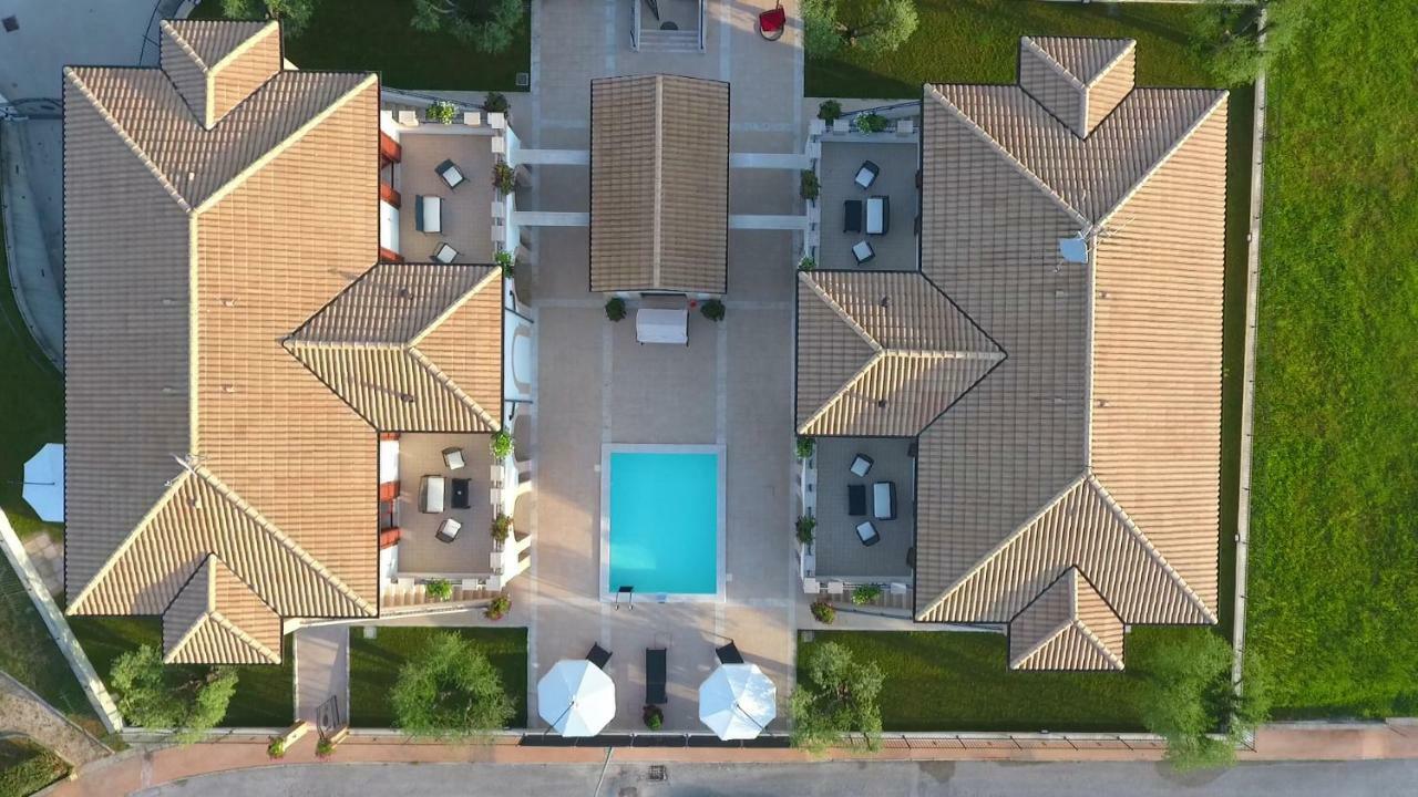 Residence Stella Del Gran Sasso Colledara Экстерьер фото