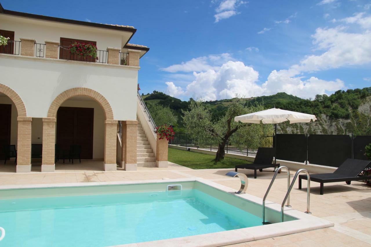 Residence Stella Del Gran Sasso Colledara Экстерьер фото