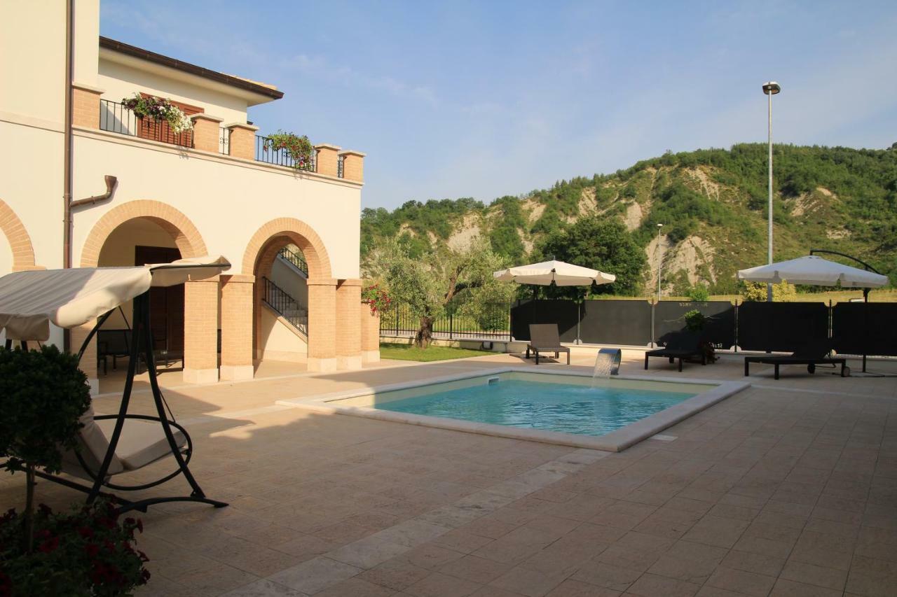 Residence Stella Del Gran Sasso Colledara Экстерьер фото