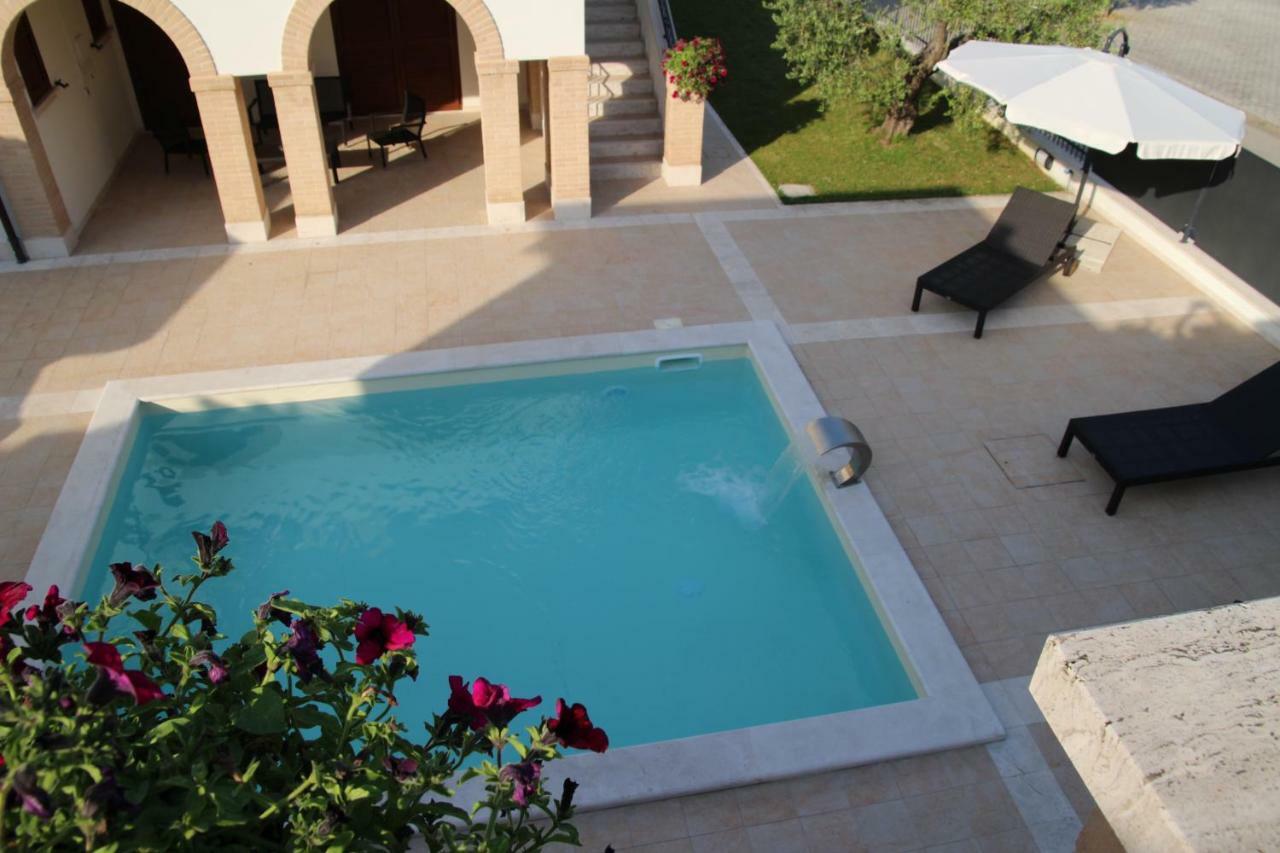 Residence Stella Del Gran Sasso Colledara Экстерьер фото