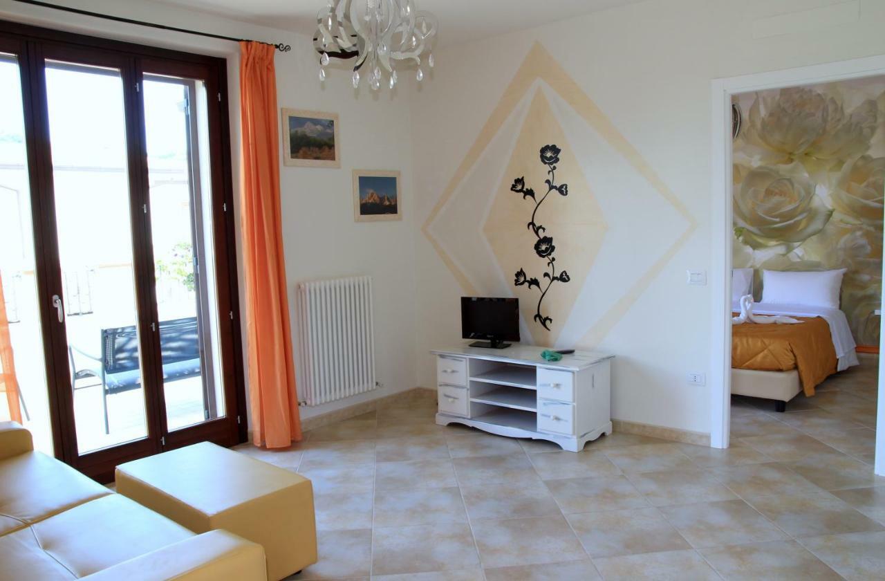 Residence Stella Del Gran Sasso Colledara Экстерьер фото