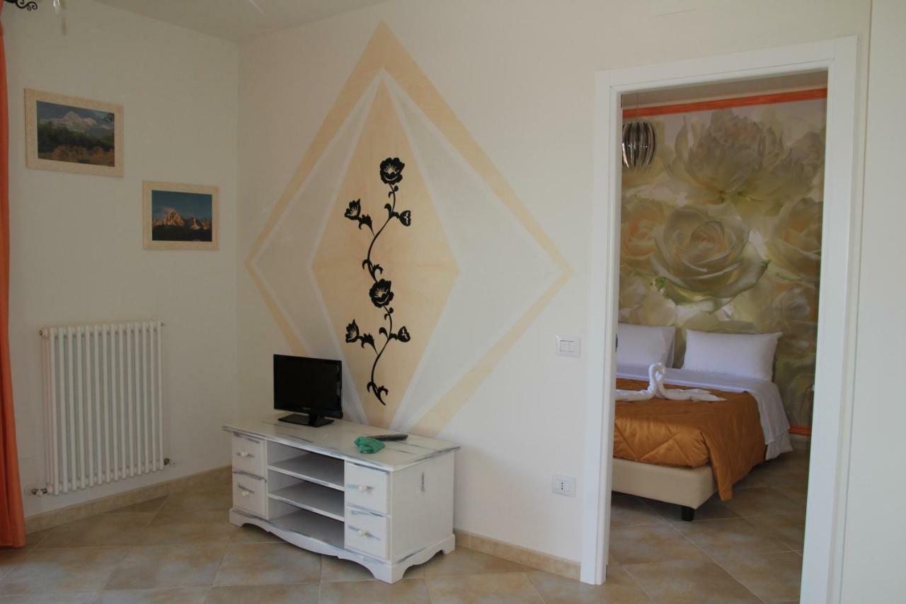 Residence Stella Del Gran Sasso Colledara Экстерьер фото