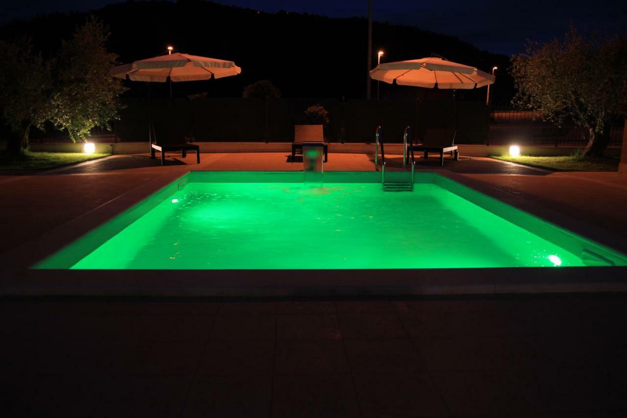 Residence Stella Del Gran Sasso Colledara Экстерьер фото