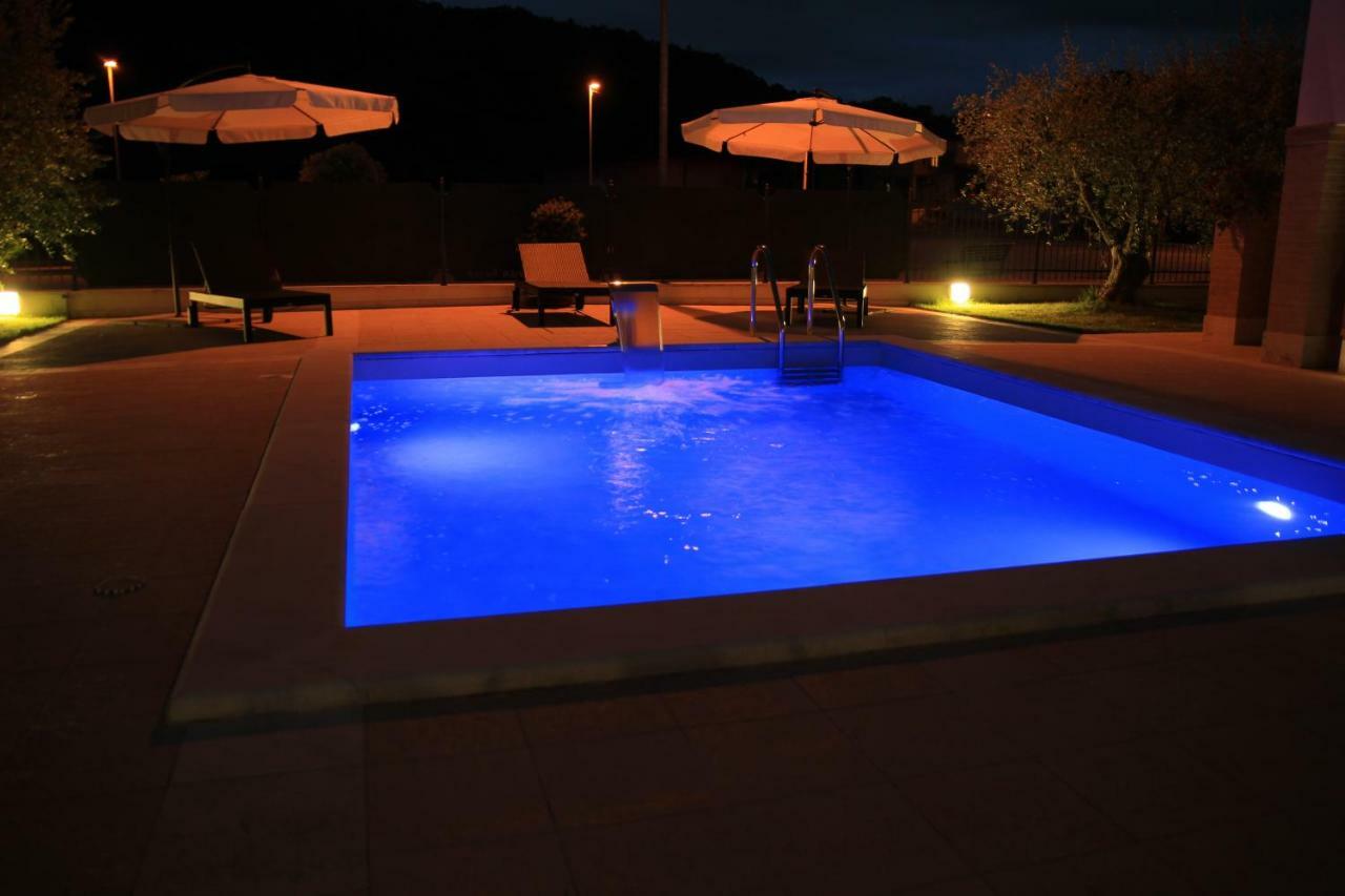 Residence Stella Del Gran Sasso Colledara Экстерьер фото